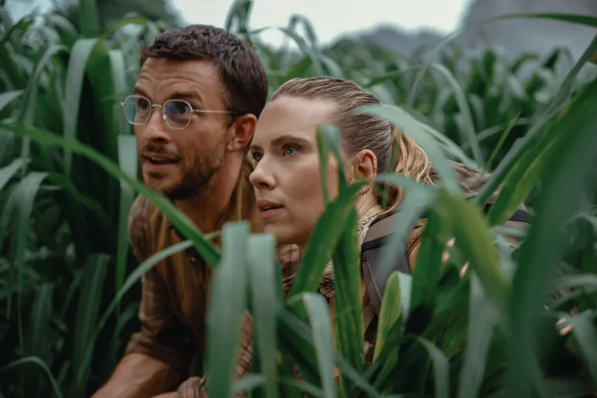 Jurassic World: Rebirth - Scarlett Johansson Aparece em Nova Imagem Oficial do Filme