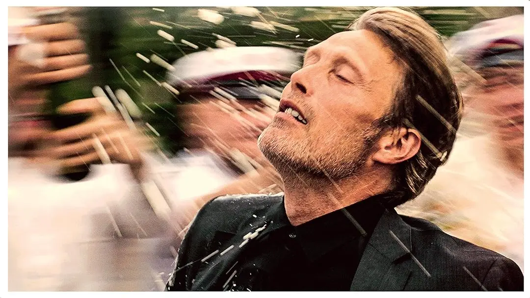 Mads Mikkelsen: Ator de Doutor Estranho e Hannibal completa 59 anos